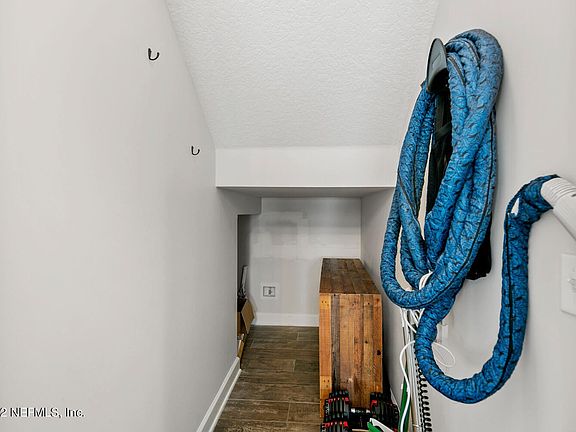 2nd image of 4081 Coastal Ave
