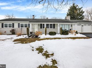 825 S Spruce St, Annville, PA 17003