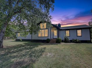 3194 Johnson Ln, Christiana, TN 37037