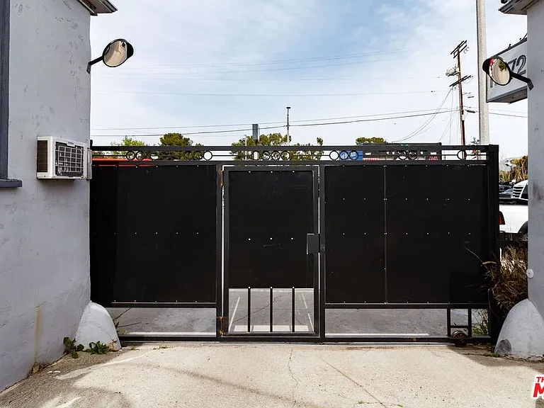 11472 Ventura Blvd #4 — Photo 11