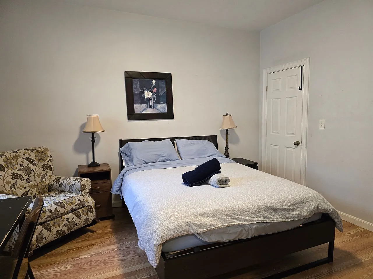 4 bed, $5,900 — Photo 2