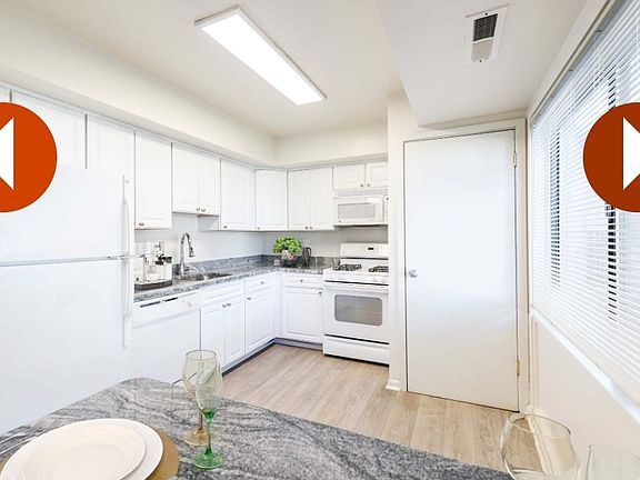 5th image of 220 Congressional Ln