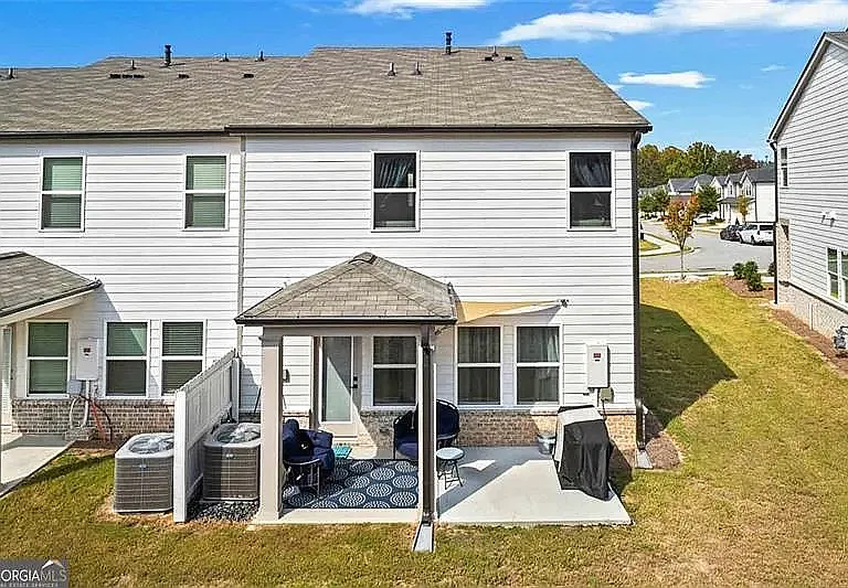 3615 Shore Wood Ave — Photo 2