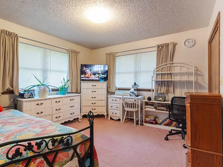 6100 Edendale Dr — Photo 20