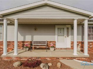 616 Ames St, Elmore, OH 43416