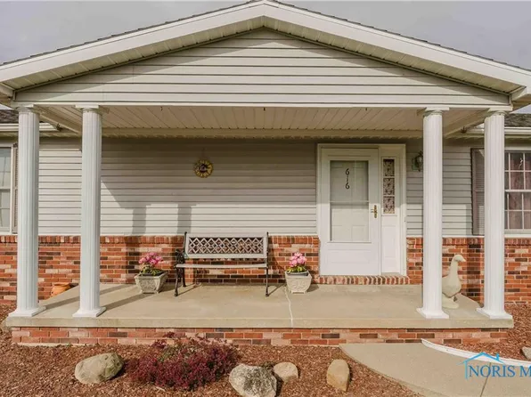 616 Ames St, Elmore, OH 43416