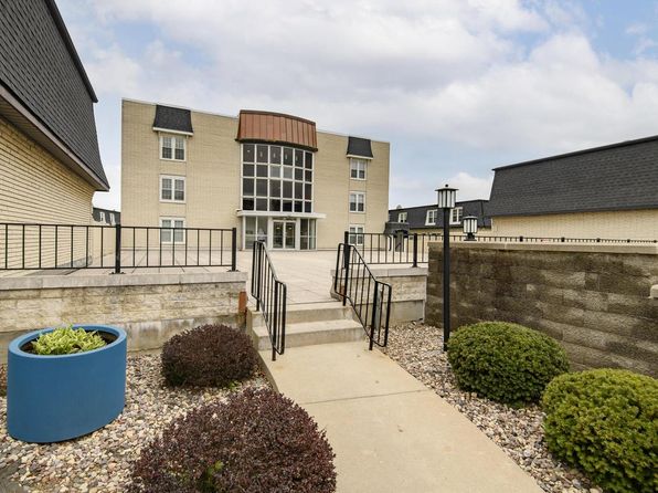 9500 North Green Bay ROAD #201, Brown Deer, WI 53209