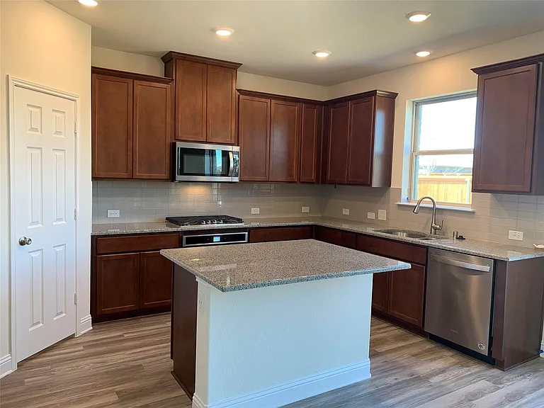 3417 Osage River Trl — Photo 7