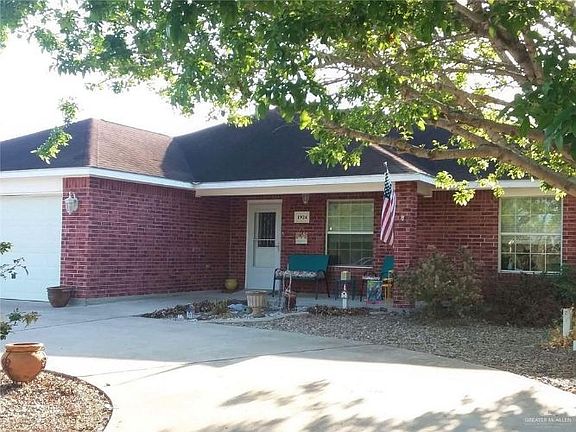 2nd image of 1924 Meadow Way Dr