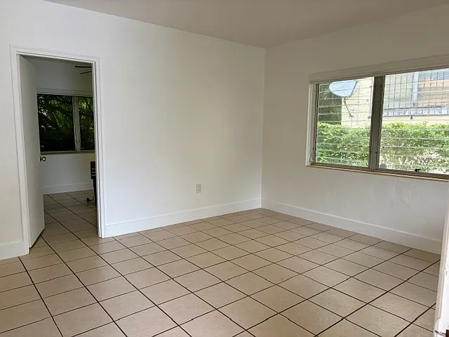 227 Calabria Ave #7 — Photo 6