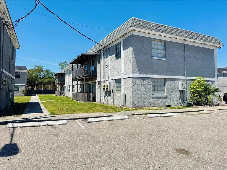 2777 L B McLeod Rd #2777-A — Photo 3