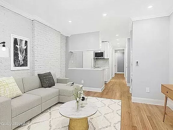 4th image of 223 E 89th St APT D4