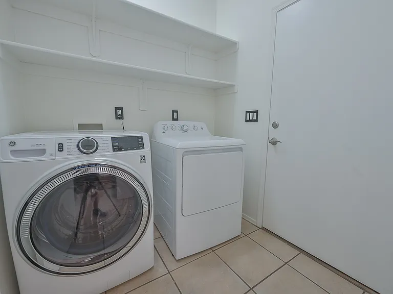114 W Freddie Canyon Way — Photo 32