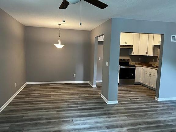 4th image of 8324 Grandview Ln