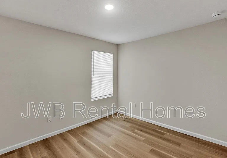 2047 Prospect St — Photo 9