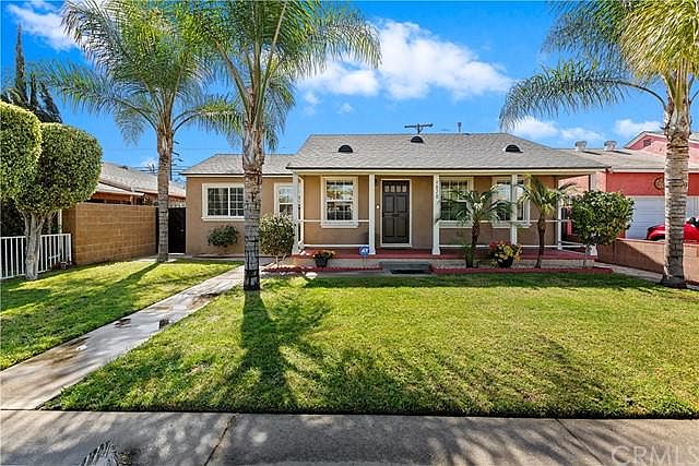 1st image of 9878 Rosecrans Ave