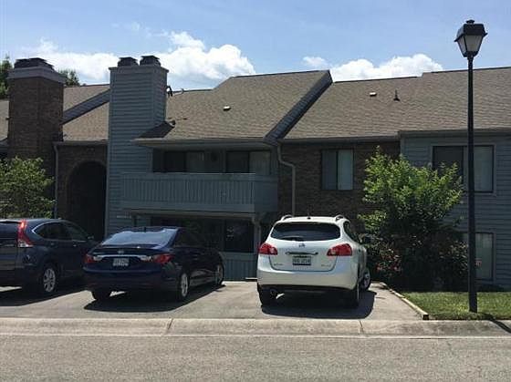 1st image of 2417 Barnside Ct