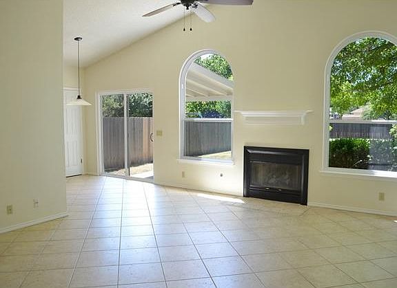 4th image of 17202 Copperhead Dr