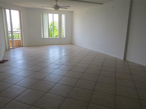 4th image of 2880 NE 14th Street Causeway #508