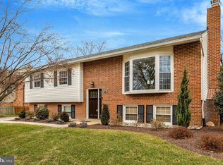 307 Valeview Ct NW, Vienna, VA 22180