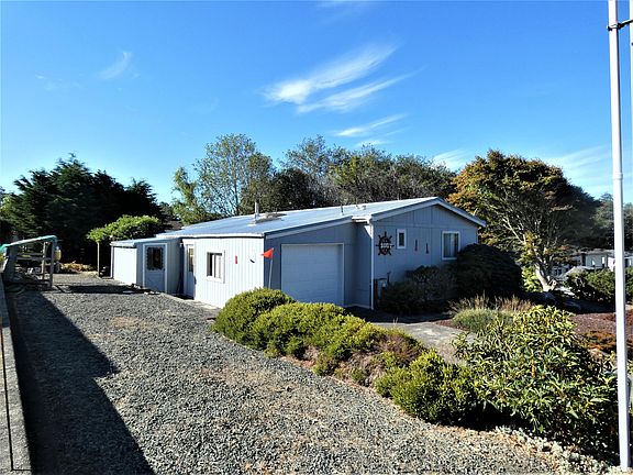 2nd image of 1057 NE 12th Ave