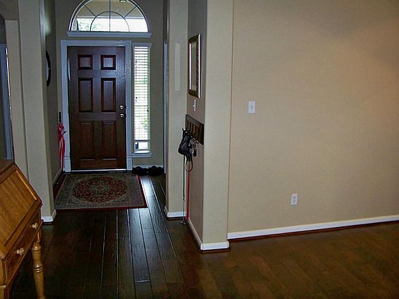 3rd image of 6314 Fawnlake Dr