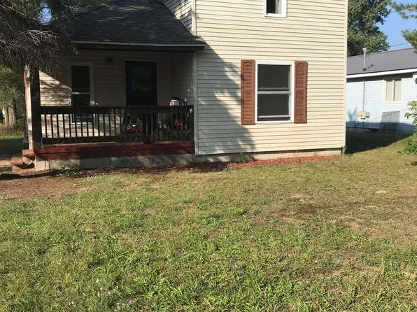 208 Kalkaska St, Kalkaska, MI 49646