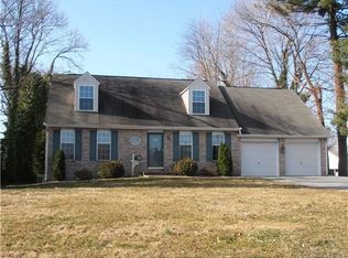126 Linstone Ave, New Castle, DE 19720