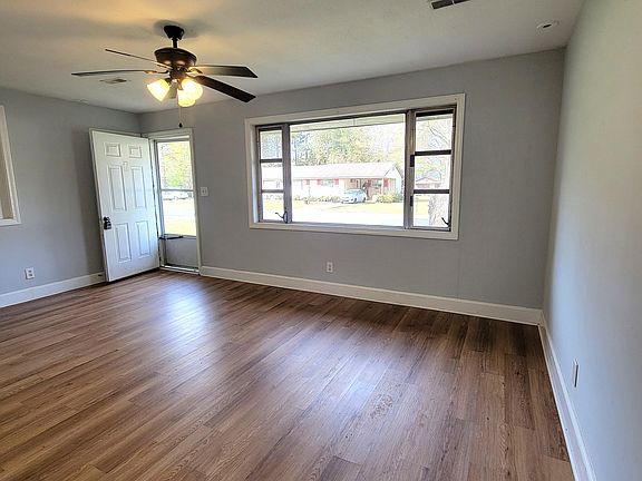 4th image of 200 S Smith Street