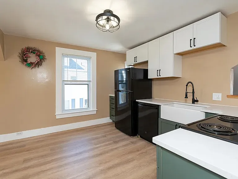 39 South Ave #2 — Photo 6