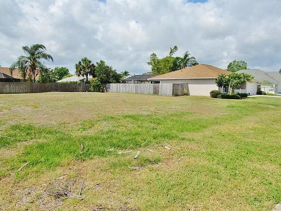 4th image of 1123 Egret Lake Way