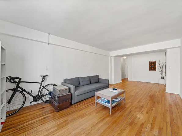 330 E 70th St APT 6D, New York, NY 10021