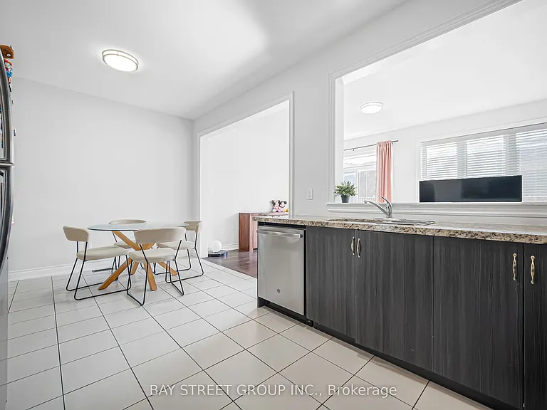 60 Mohandas Dr — Photo 21
