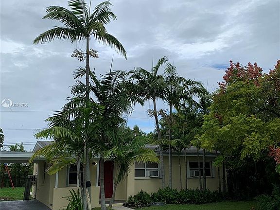 3rd image of 9855 Montego Bay Dr