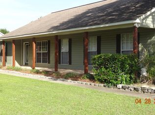 207 Woodleigh Rd, Dothan, AL 36305