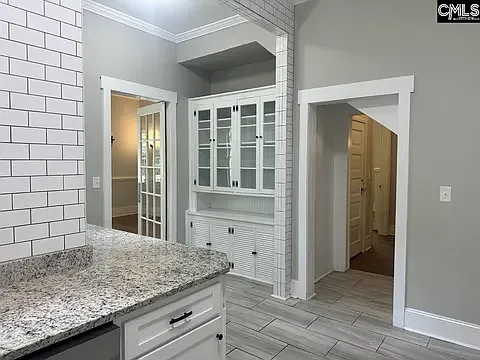 4 bed, 3017 sqft, $2,500 — Photo 4
