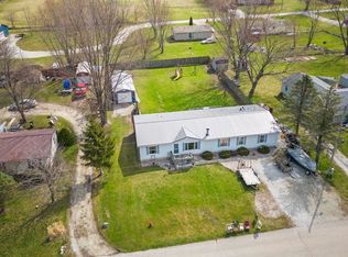 522 N Franklin St, Mentone, IN