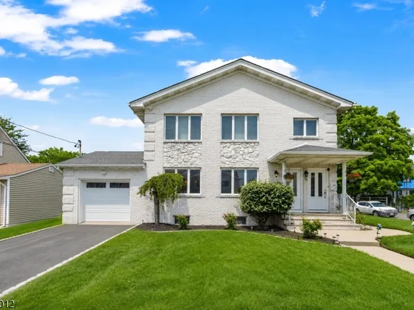 137 Stefanic Ave Floor 1, Elmwood Park, NJ 07407