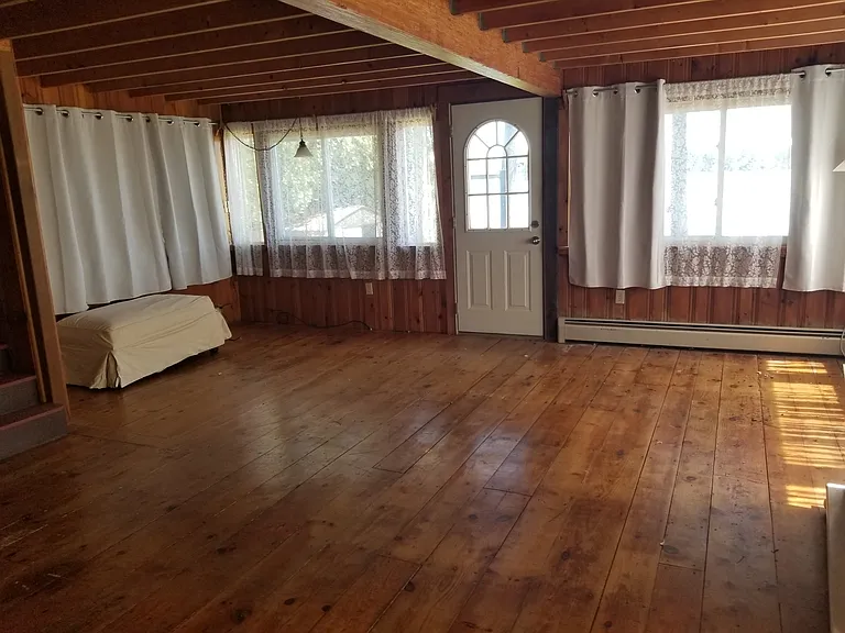 73 Lowell Rd — Photo 1