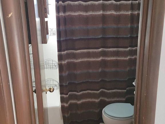 3rd image of 1718 E Boulevard Ave #2
