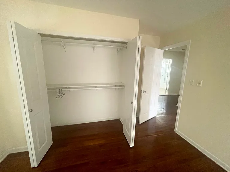 1305 Pleasant Valley Dr — Photo 25