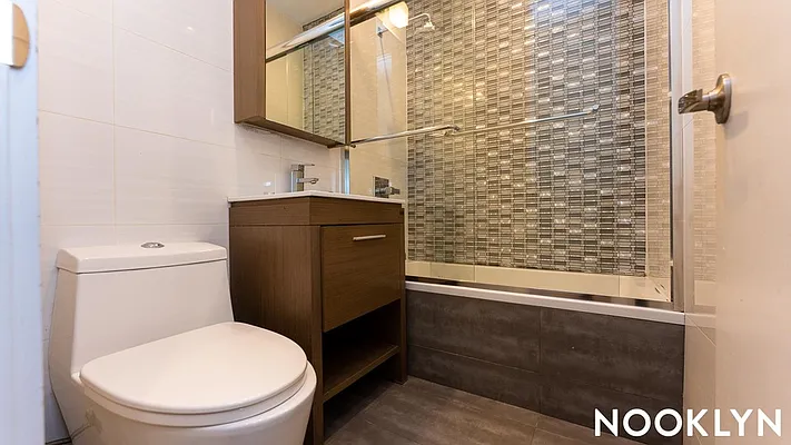 Rented by Nooklyn NYC LLC | media 9