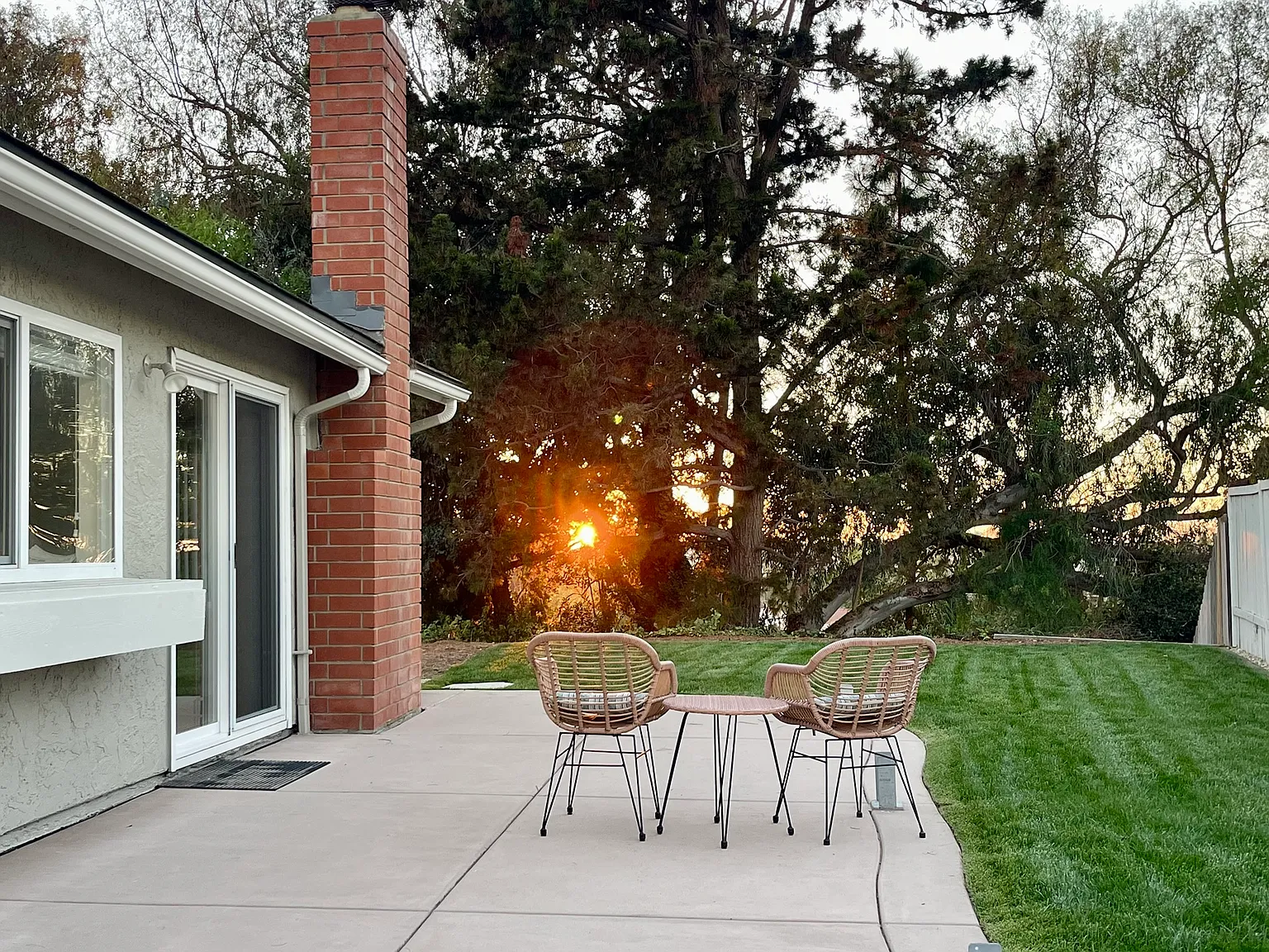 4 bed, 1731 sqft, $4,650 — Photo 3