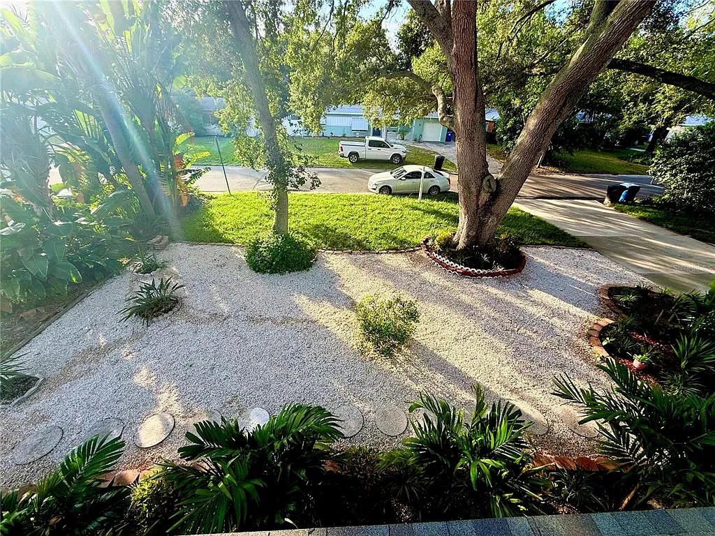 5 bed, 4.5 bath, 2561 sqft, $4,900 — Photo 4