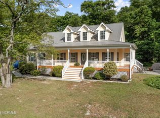104 Cove Ct, Sneads Ferry, NC 28460