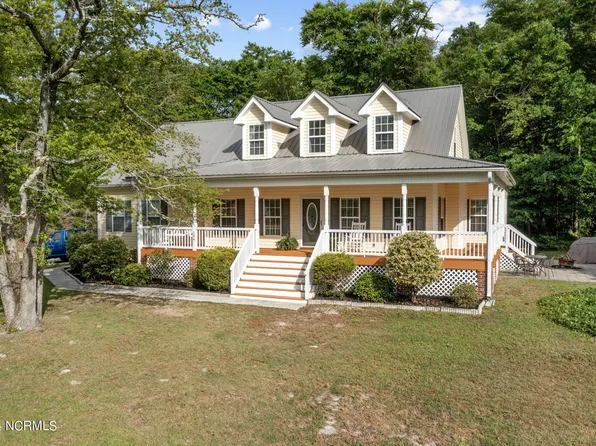 104 Cove Court, Sneads Ferry, NC 28460