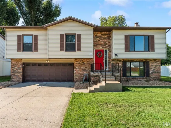 2100 Tampico Dr, Belleville, IL 62221