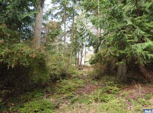 21 Diamond Point Rd, Sequim, WA 98382