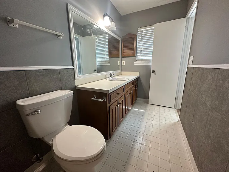 568 Hollow Wood Rd — Photo 11