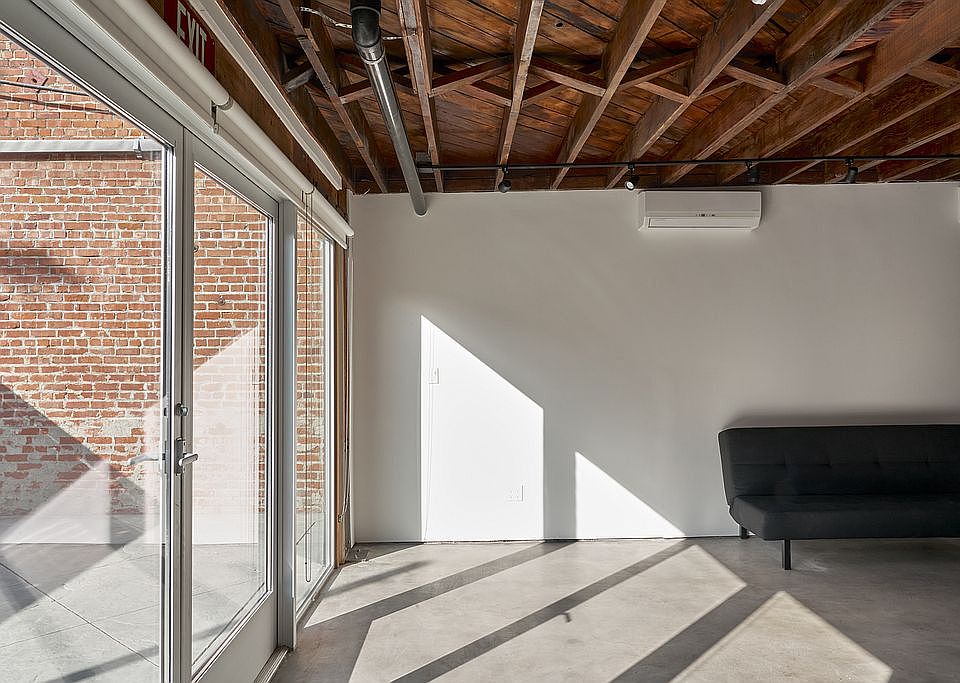 1st image of 1858 Echo Park Ave
